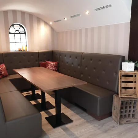 Steyerberger Hof فندق 2*